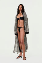 LYSANDRA ROBE - GRAPHIC ZEBRA