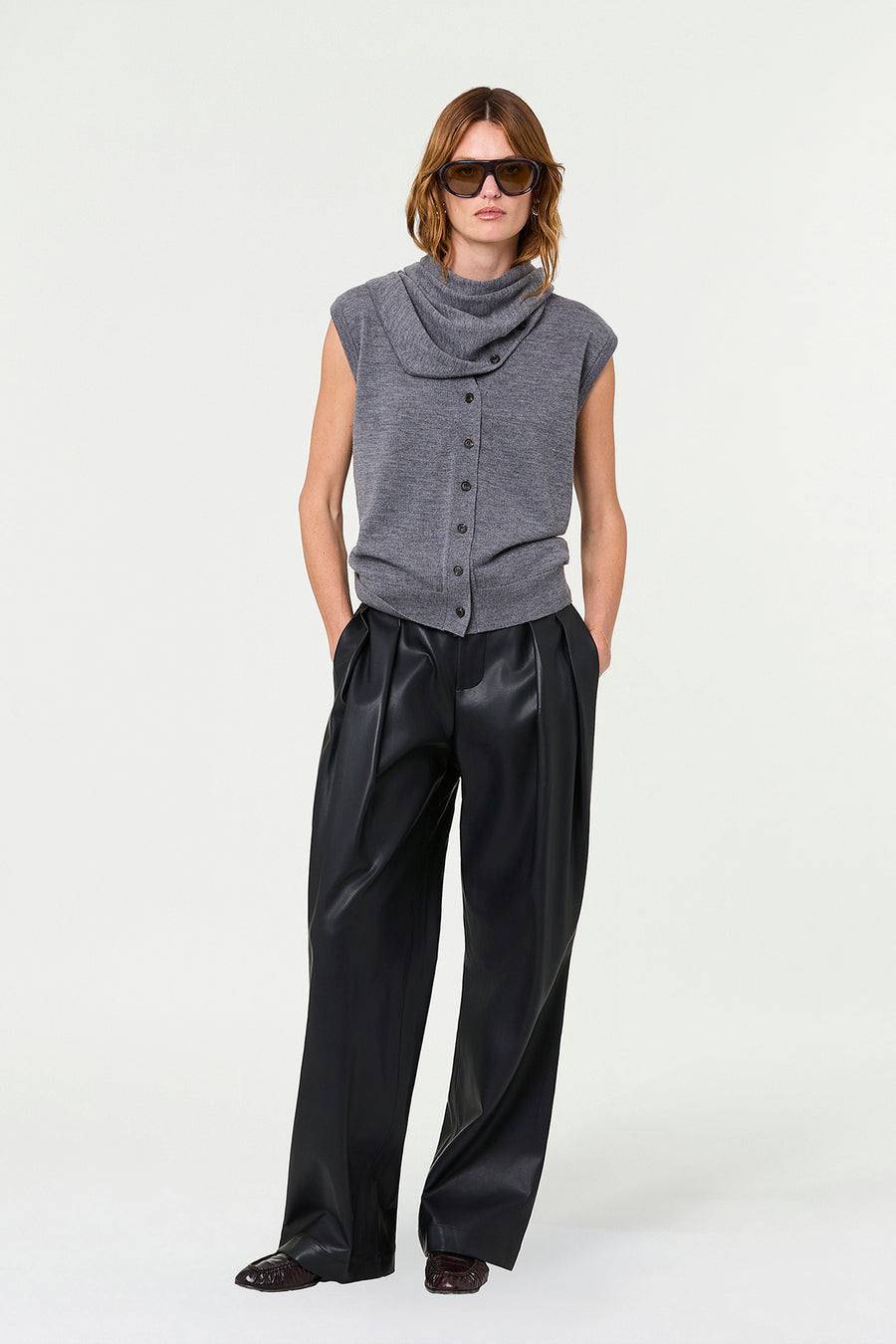 WILLA SLEEVELESS CARDIGAN - CHARCOAL