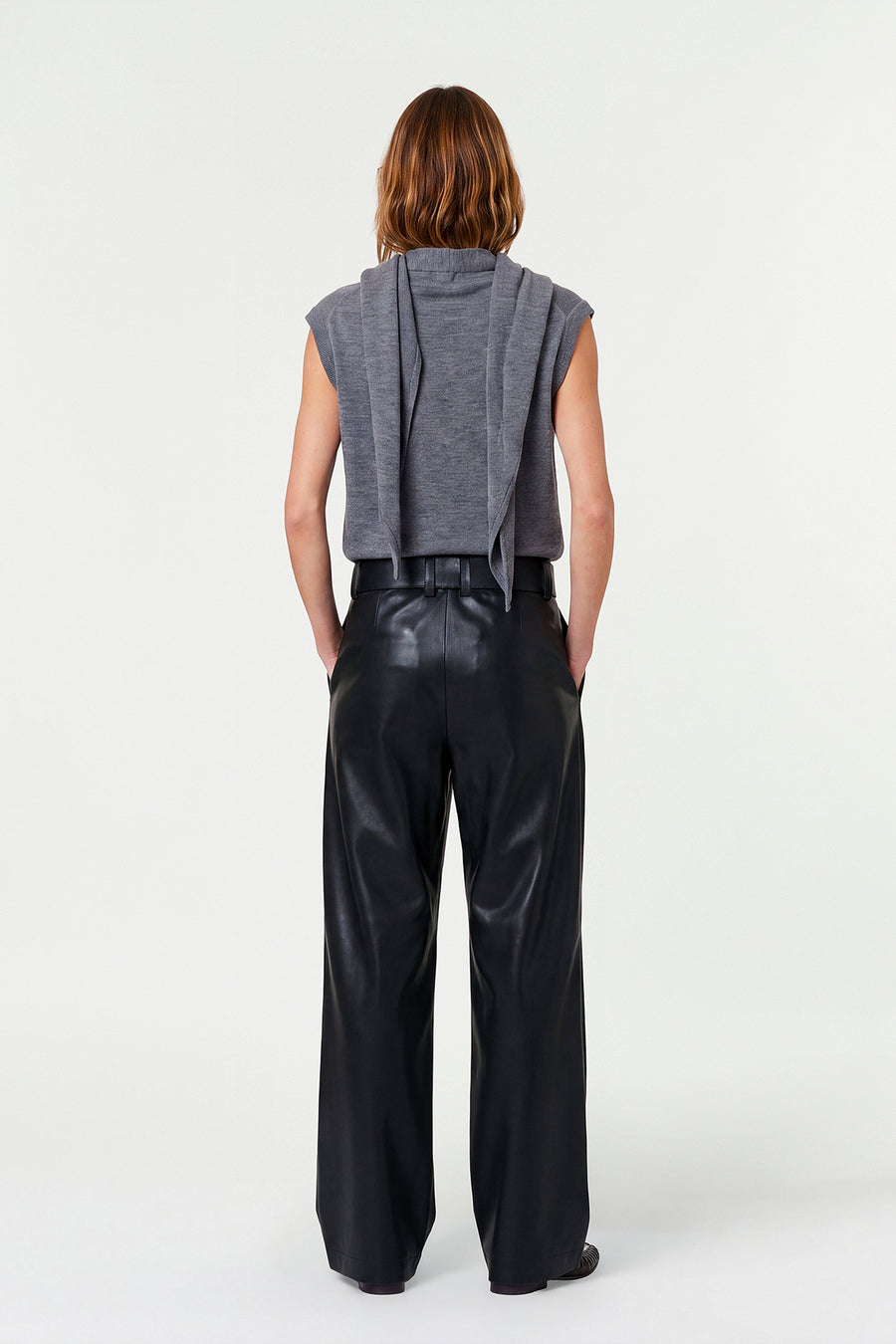 WILLA SLEEVELESS CARDIGAN - CHARCOAL